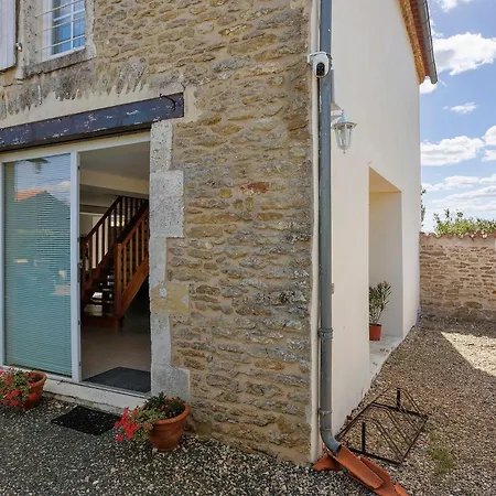 Les Hirondelles Ferienhaus *